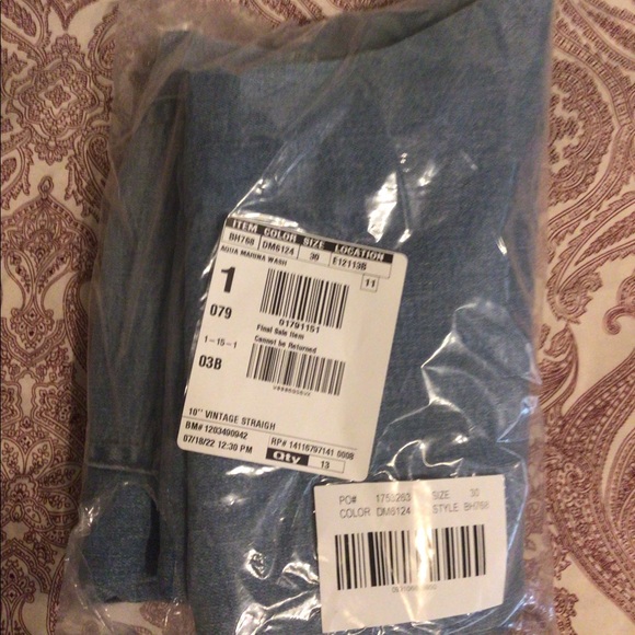 NWT J. Crew Vintage Slim- Straight Jean in Aqua Marina Wash - Picture 6 of 10